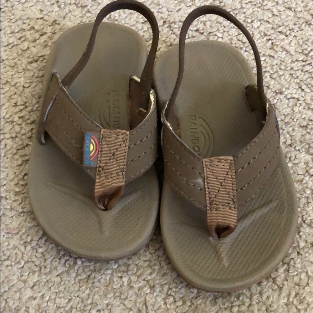 Rainbow toddler sandals brown size 5/6 used.